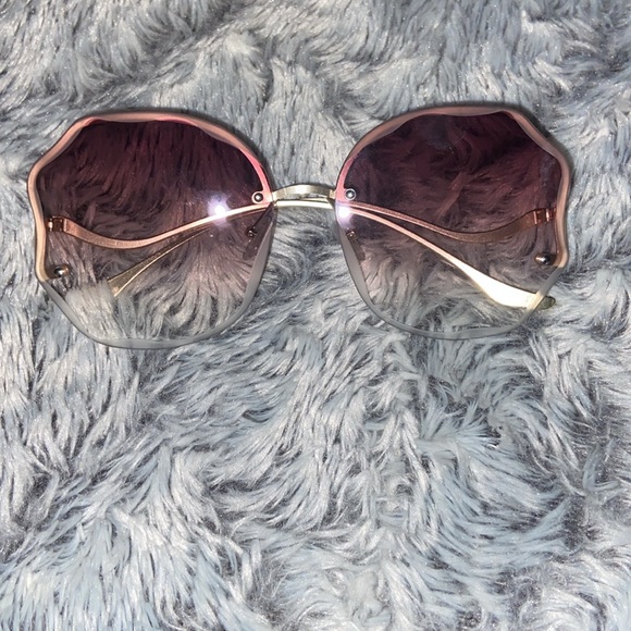 SHEIN sunglasses 🕶️ purple and gold with case - Picture 7 of 7
